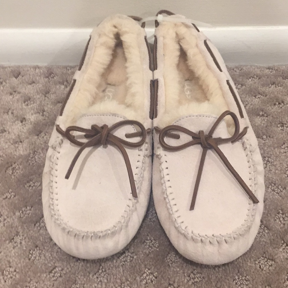 ugg slippers size 6